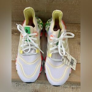 NWT Adidas Ultraboost women’s 7 White and Yellow Athletic Sneakers